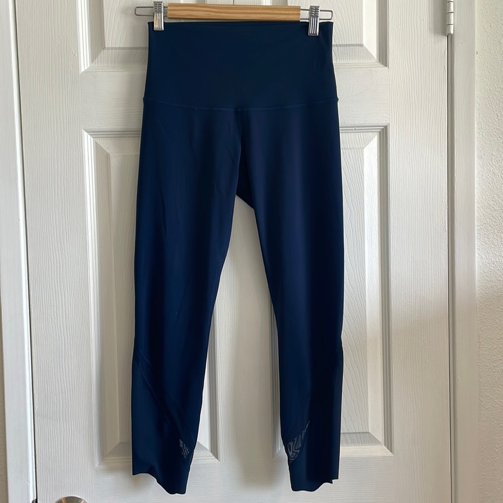 Lululemon yoga pants